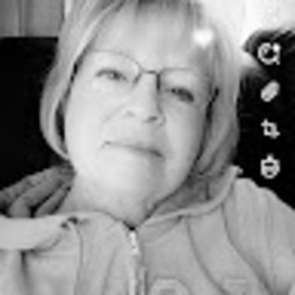 Meet your Posher, Wanda - Picture 1 of 1